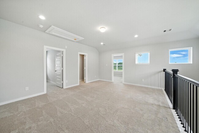 Building Photo - 2643 Village Side Trl
