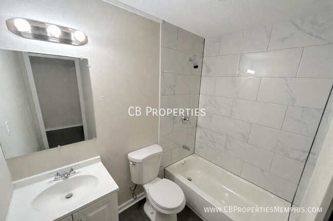 Building Photo - 2971 Forest Ave