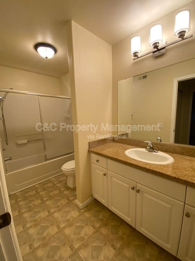 Building Photo - 3508 Paseo De Los Americanos