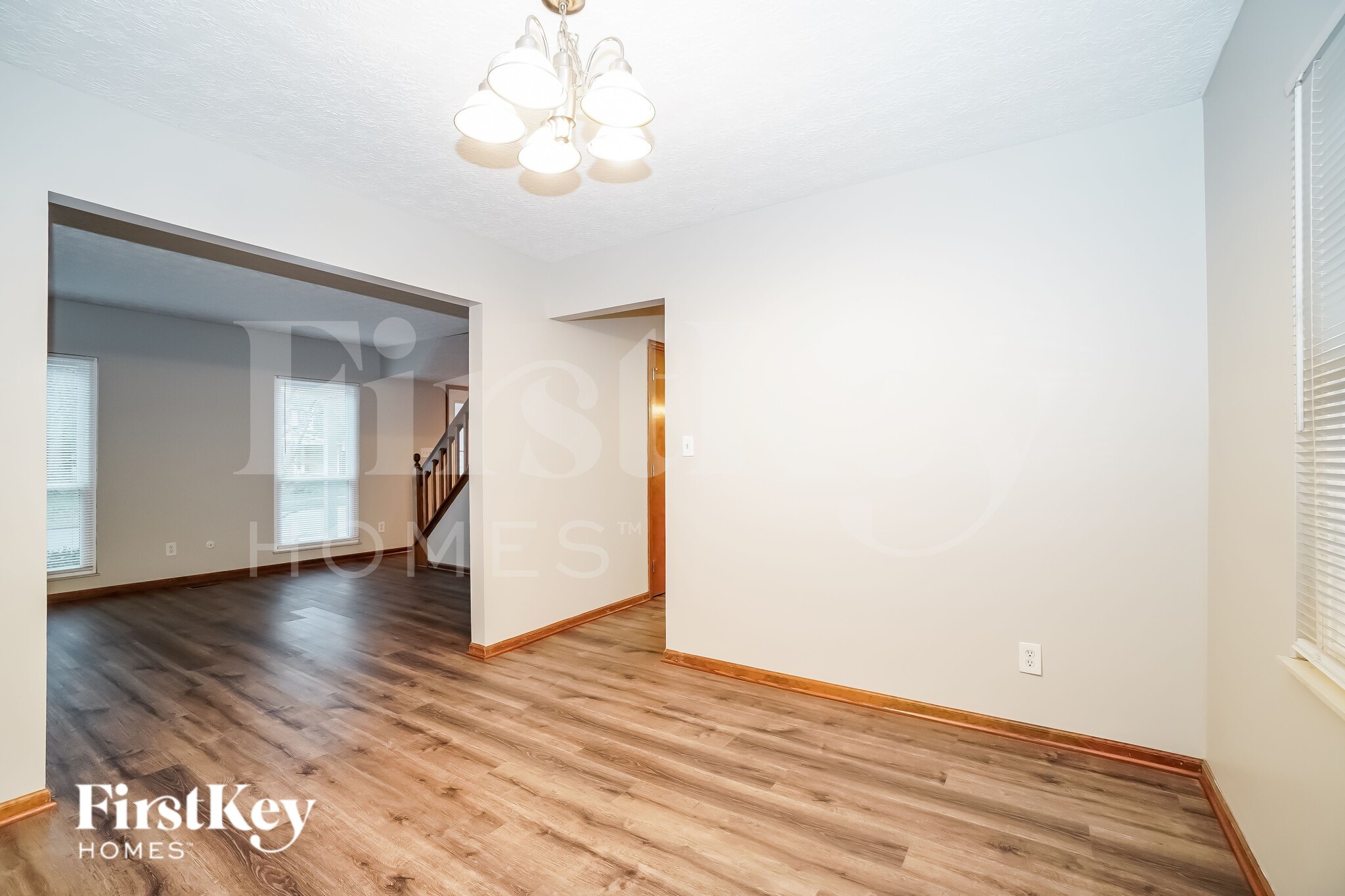 Building Photo - 819 Lindenhaven Ct