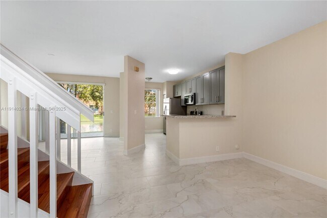 Building Photo - 4005 NW 91st Terrace