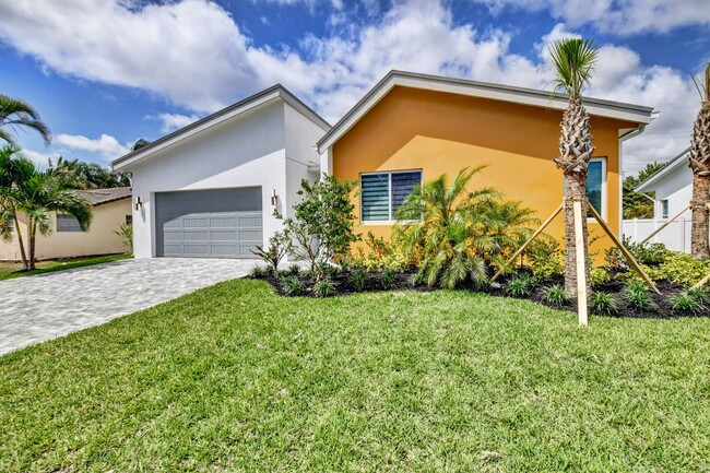 Building Photo - Single Family Home in Boca Raton