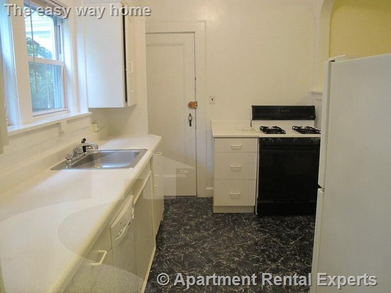 Building Photo - 1 Langdon Square