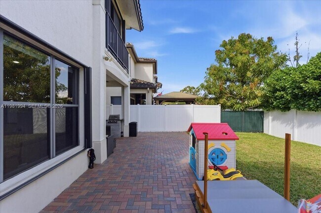 Building Photo - 3407 W 99th Pl