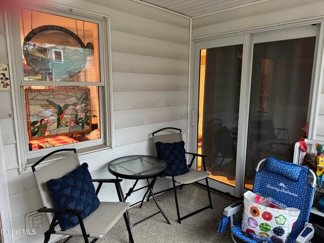 Building Photo - 18 Conver Dr