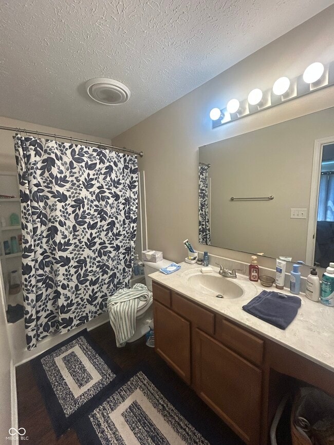 Building Photo - 720 Bluff Creek Dr