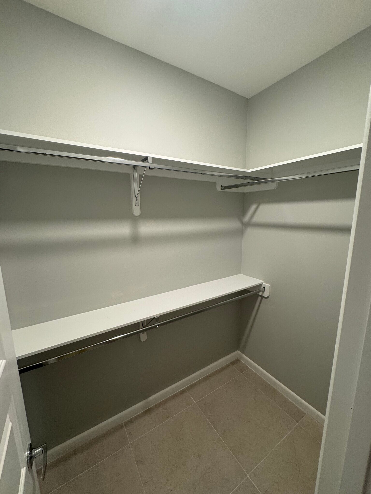 Building Photo - 608 Oriole Rd