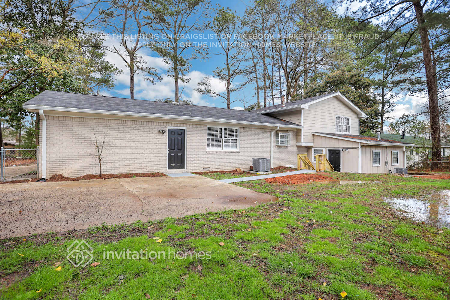 Building Photo - 3410 Ravenswood Dr SW