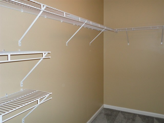 Building Photo - 9865 Whispering Pine Dr