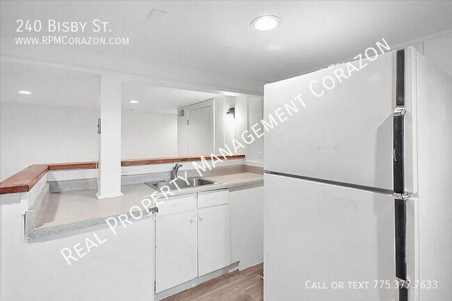 Building Photo - 240 Bisby St