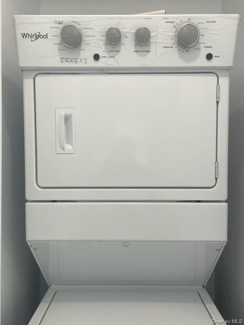 Building Photo - 14 Talmadge Ct