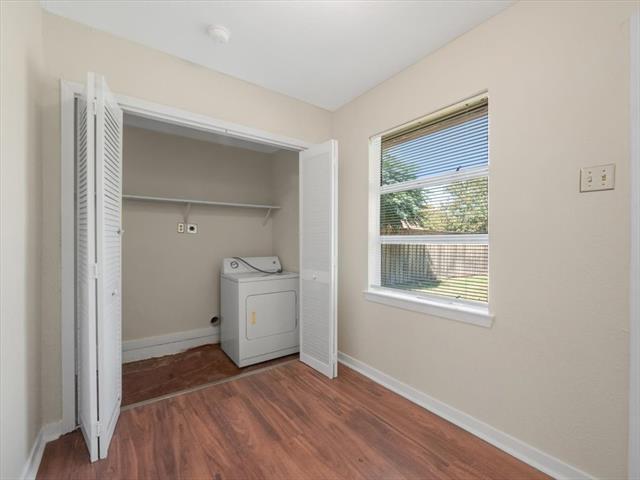 Building Photo - 403 Rolando Dr