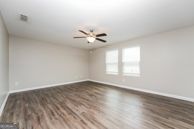 Building Photo - 3740 Newbury Pl