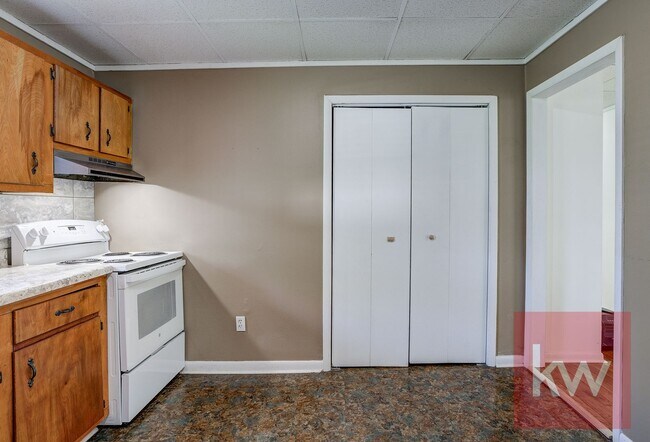 Building Photo - 314 Wilson Ave