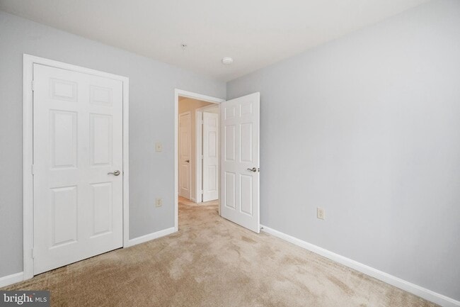 Building Photo - 4429 Blue Heron Way