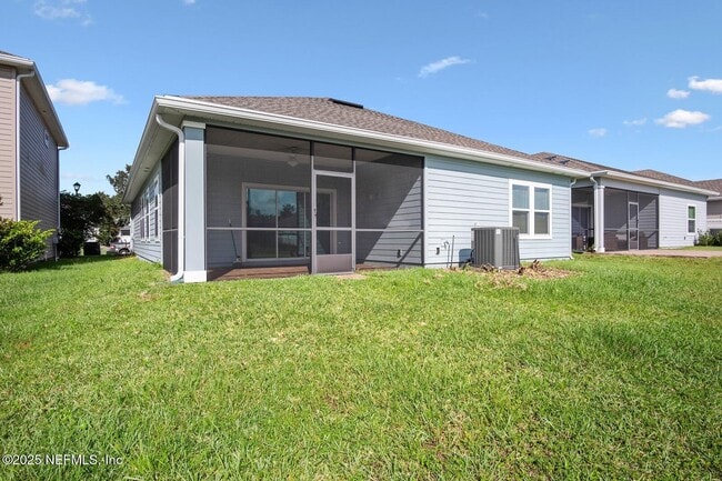 Building Photo - 351 St James Way