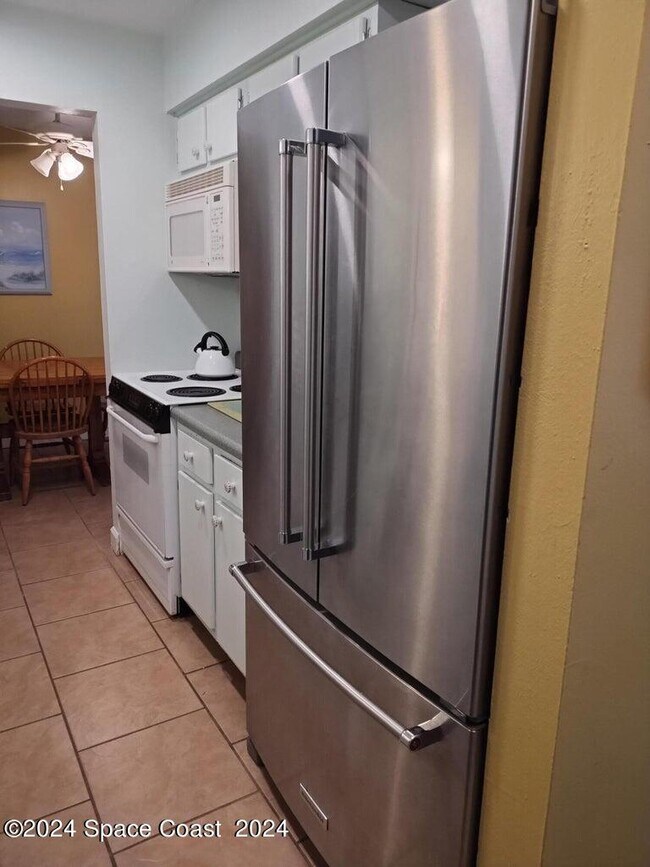 Building Photo - 311 Taylor Ave