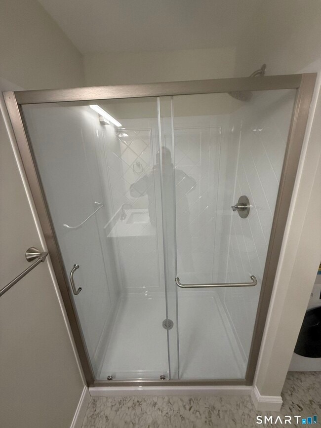 Building Photo - 8 S Broad St