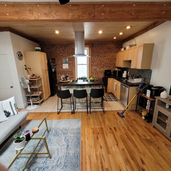 Building Photo - 3638 Osage St