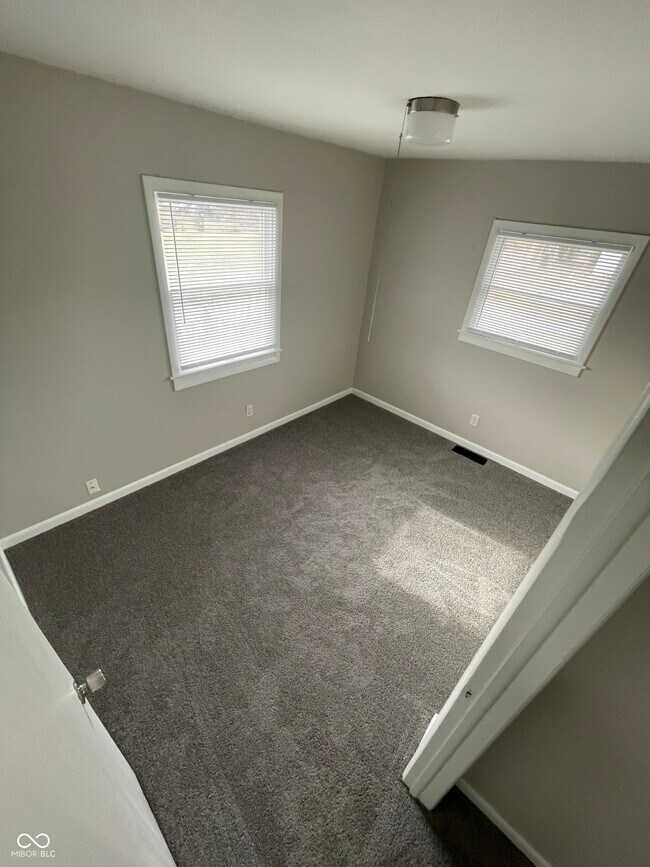 Building Photo - 3346 Hovey St