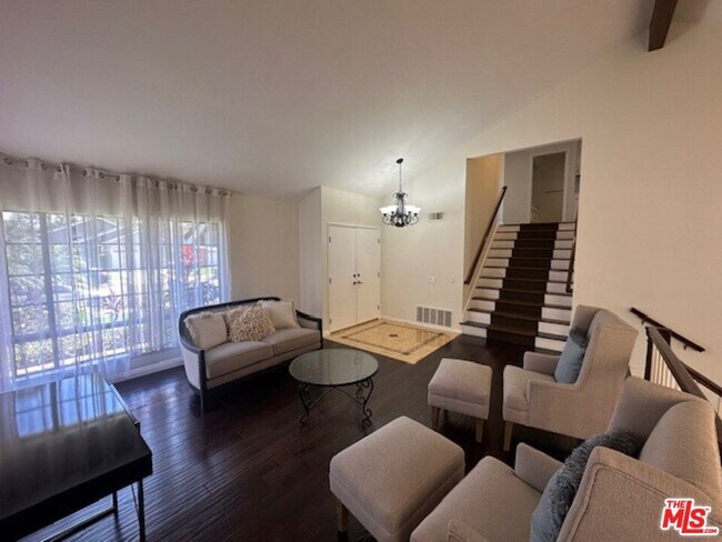 Building Photo - 6501 Bradley Pl