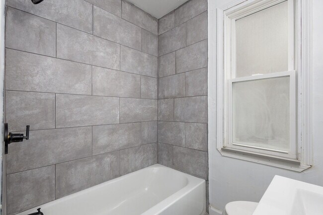 Building Photo - 11222 Wayburn St