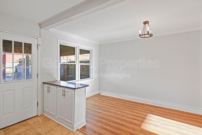 Building Photo - 47 S Hawthorne Rd