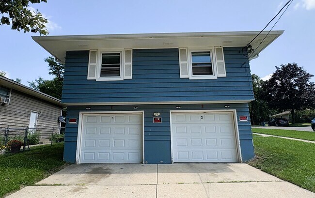 Building Photo - 1034 Fenton St