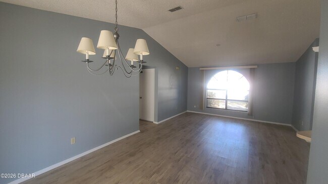 Building Photo - 428 Sandpiper Ct