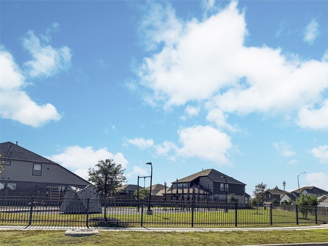 Building Photo - 15427 Crathie Bend Dr