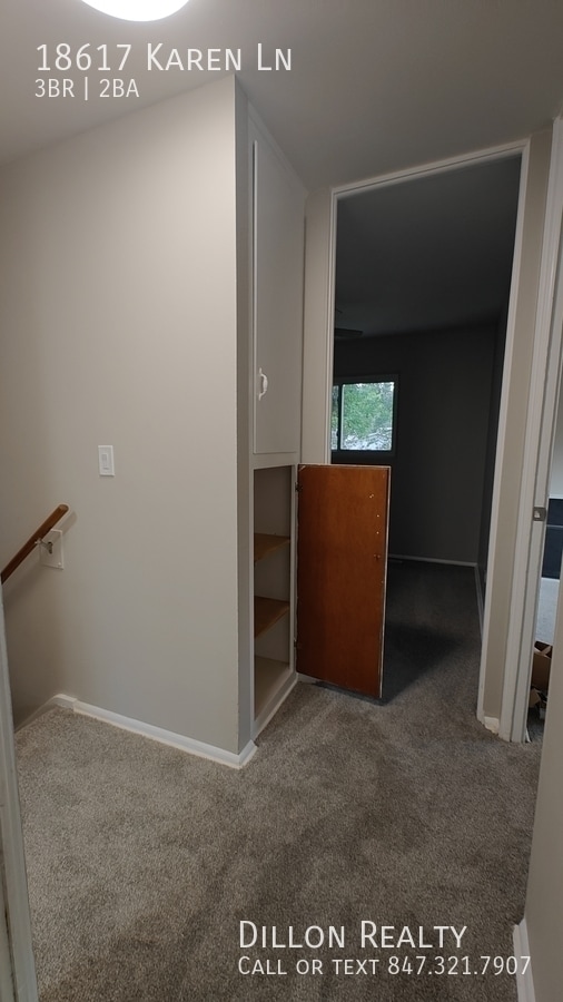Building Photo - 18617 Karen Ln