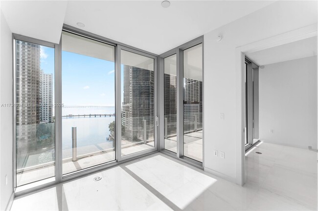 Building Photo - 300 Biscayne Blvd Way