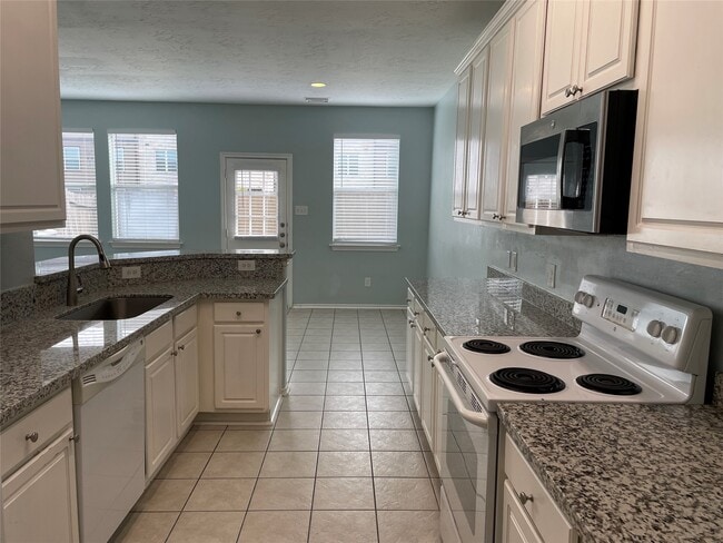 Building Photo - 9022 Elm Drake Ln