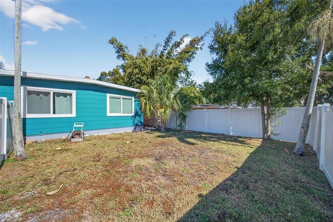 Building Photo - 2470 47th St S