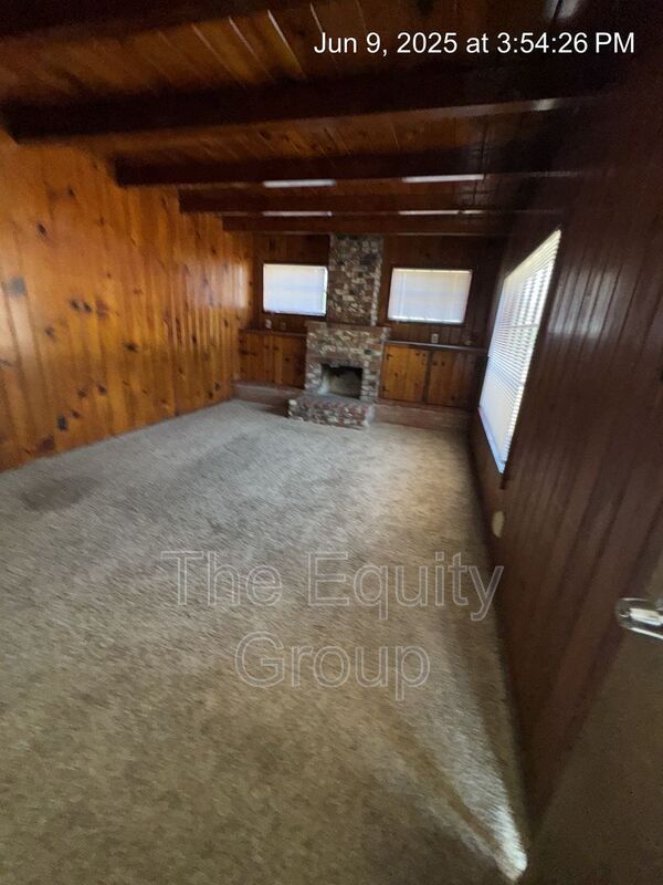 Building Photo - 207 S Linwood Ave