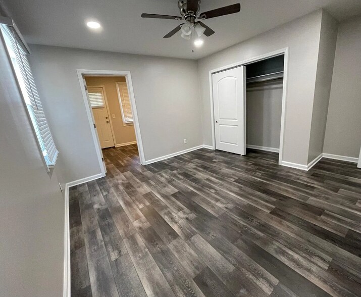 Building Photo - 400 Perrysville Ave