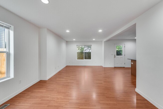 Building Photo - 2018-BUILT HOME NEAR DOWNTOWN HILLSBORO - 3BR/2.5BA WITH ATTACHED FINISHED GARAGE, PET-FRIENDLY
