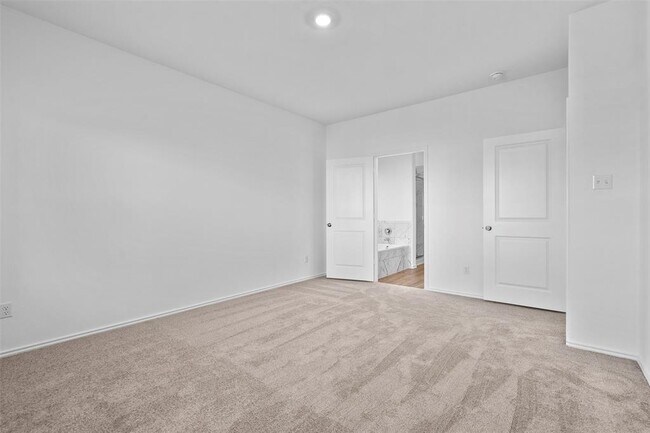Building Photo - 105 Allegro Dr