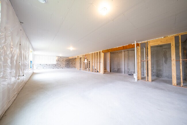 Building Photo - 10704 Bent Pne Ln