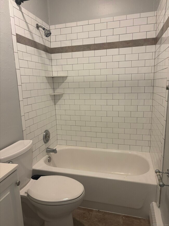 Building Photo - 55 Bouton St
