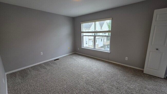 Building Photo - 1563 Cass Lake Rd