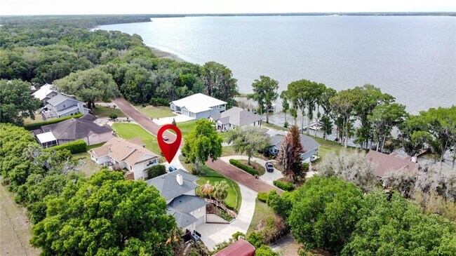 Building Photo - 6846 Lake View Dr