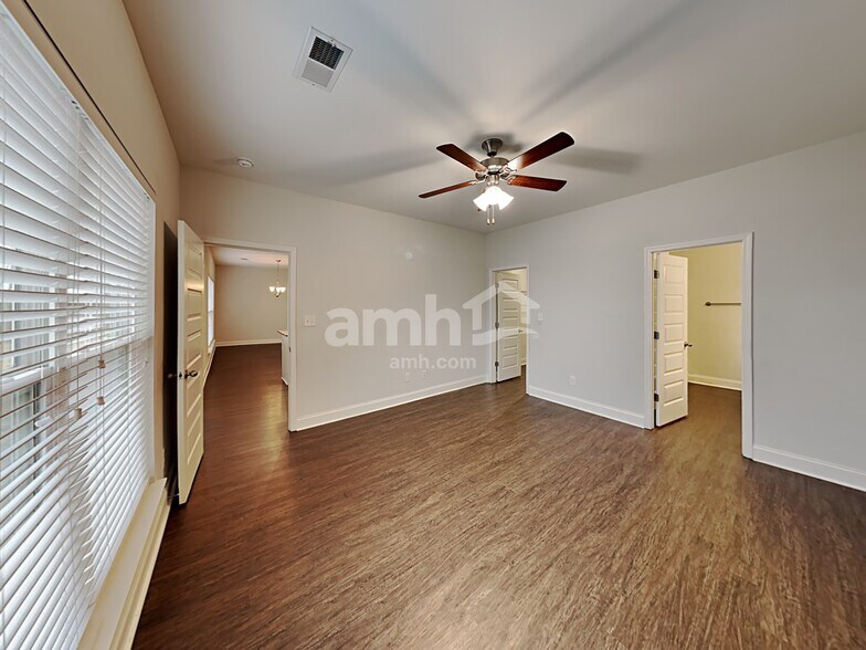 Building Photo - 5025 Mountain Springs Rd