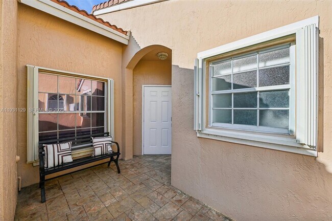 Building Photo - 1356 NW 192nd Ave