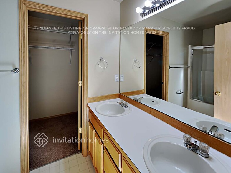 Building Photo - 12011 130th St E