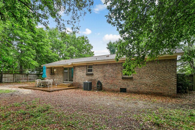 Building Photo - 4572 Kelly Ln
