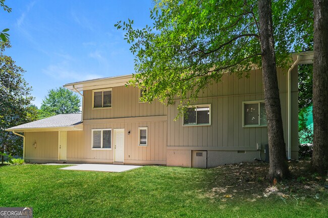 Building Photo - 1039 Huntingdon Ct