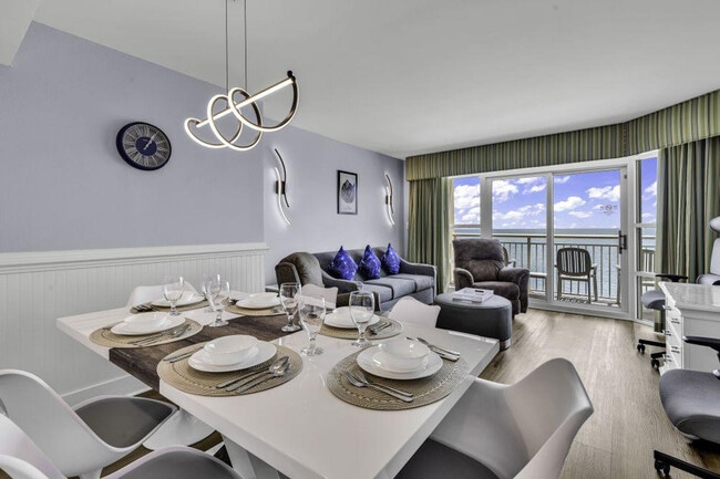 Building Photo - 2506 N Ocean Blvd