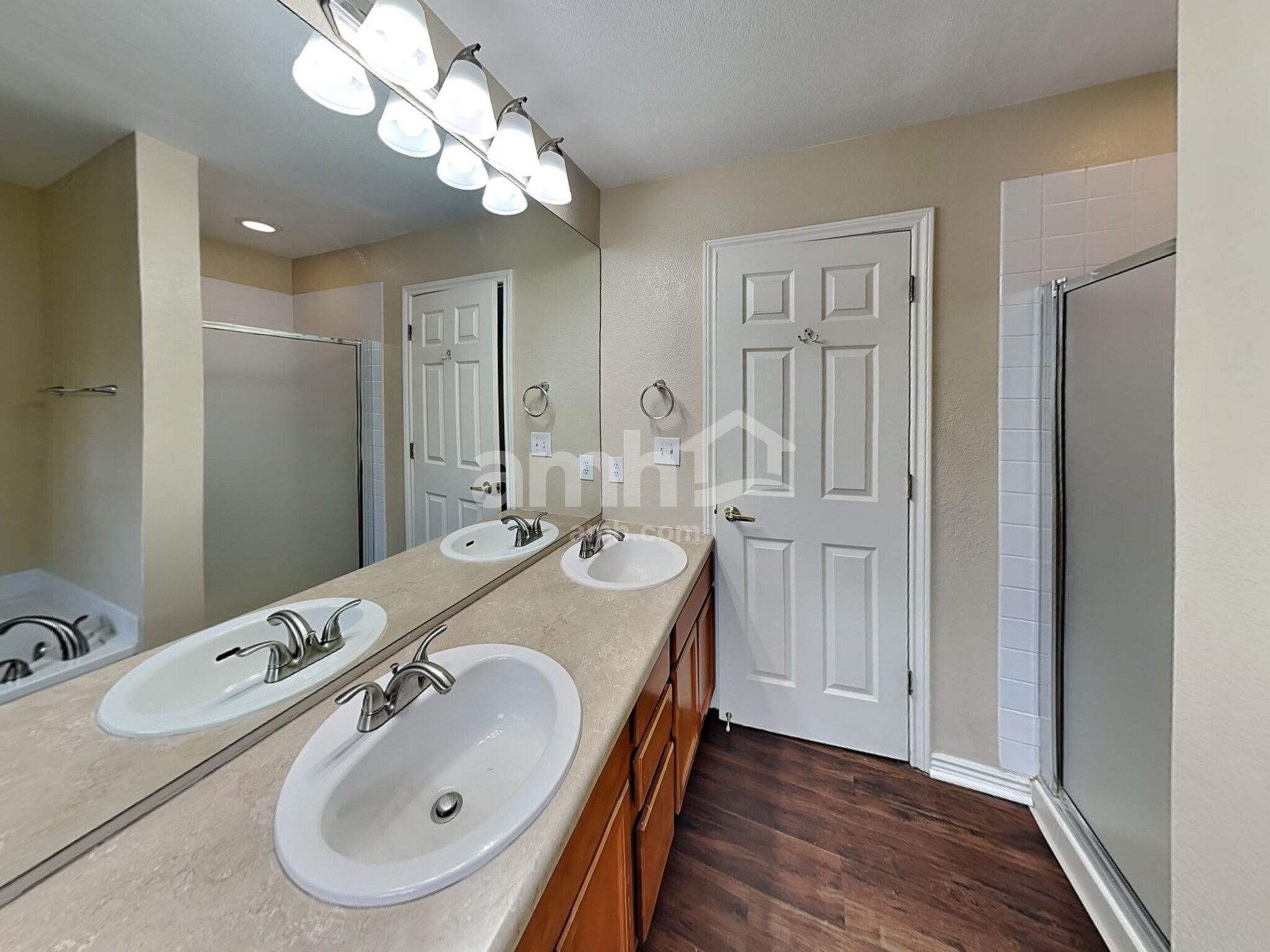 Building Photo - 1622 S Pagosa Ct