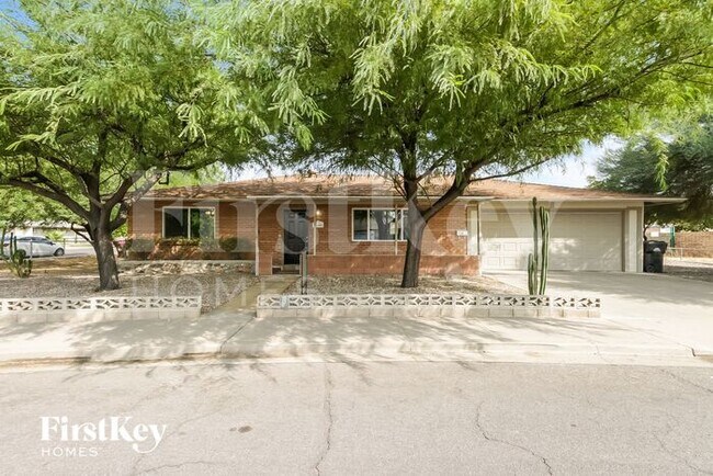 Primary Photo - 1846 East Delta Avenue